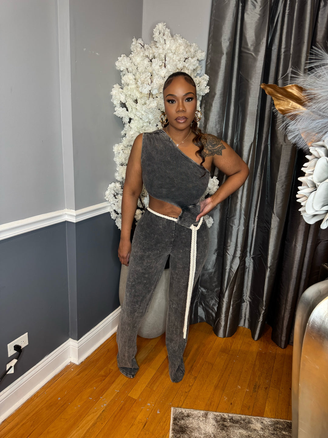 Love me over leave one shoulder jumpsuit – The Stylish Loft